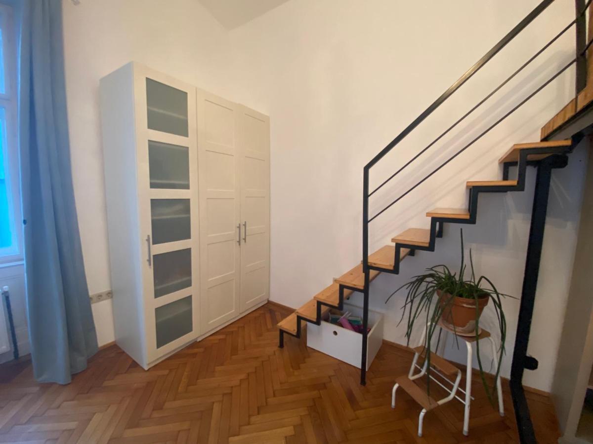 Charming Loft In Margareten District Of Vienna Exterior photo